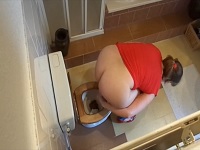 Meine Nachbarin heimlich beim Scheissen gefilmt Toilettenvoyeur Cam Porno